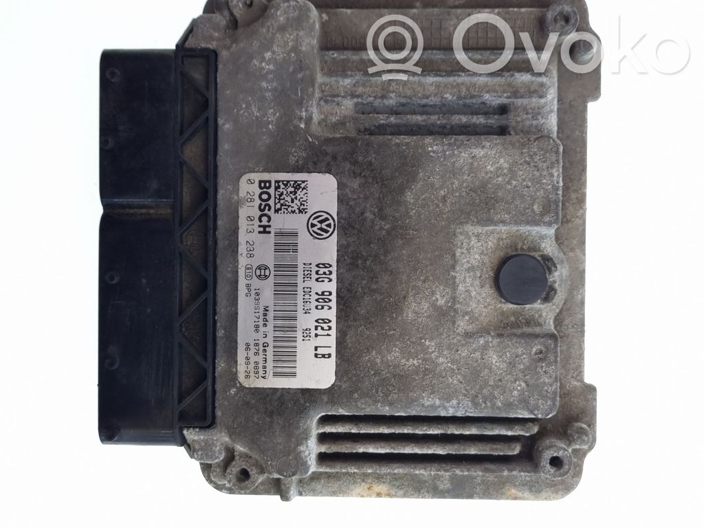 Skoda Fabia Mk2 (5J) Engine control unit/module 