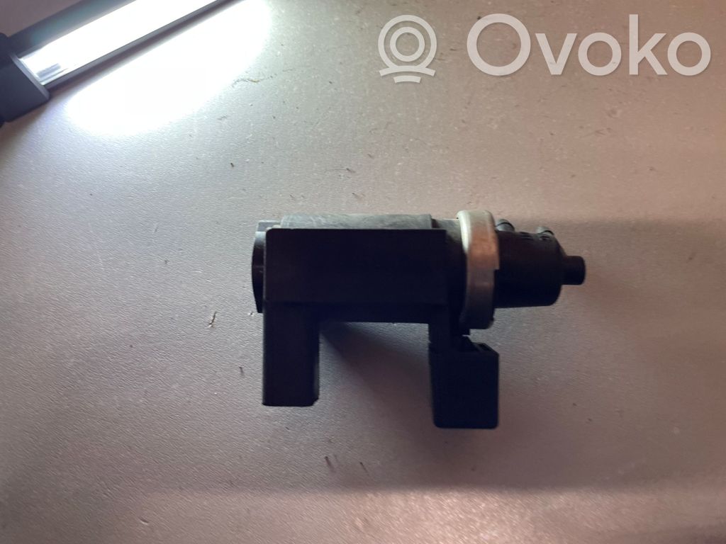 Audi A6 S6 C6 4F Vakuumventil Unterdruckventil Magnetventil 