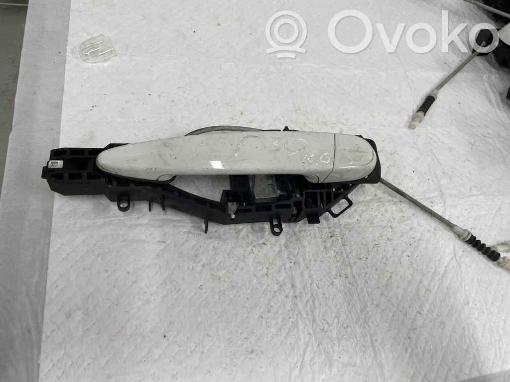 BMW 3 F30 F35 F31 Išorinė atidarymo rankena galinių durų 
