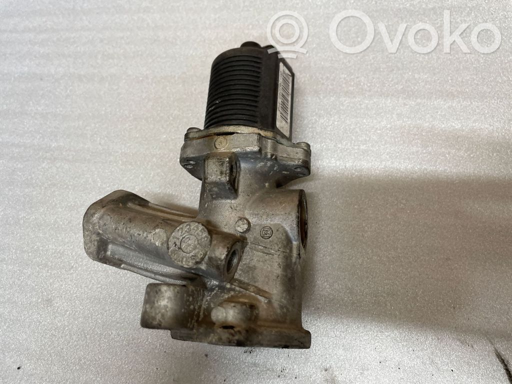 Opel Corsa D EGR valve 