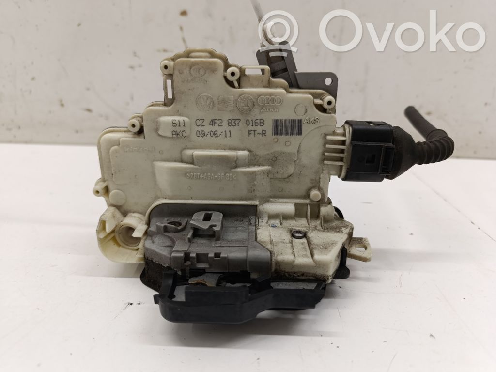 Audi A3 S3 8P Front door lock 