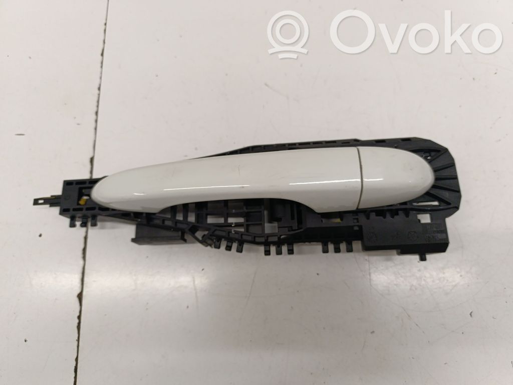Jeep Cherokee KL Manecilla externa puerta trasera 