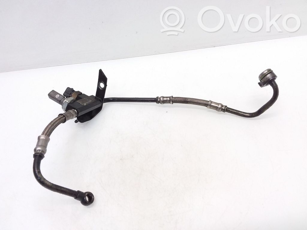 Audi A4 S4 B7 8E 8H Tuyau graissage turbo 