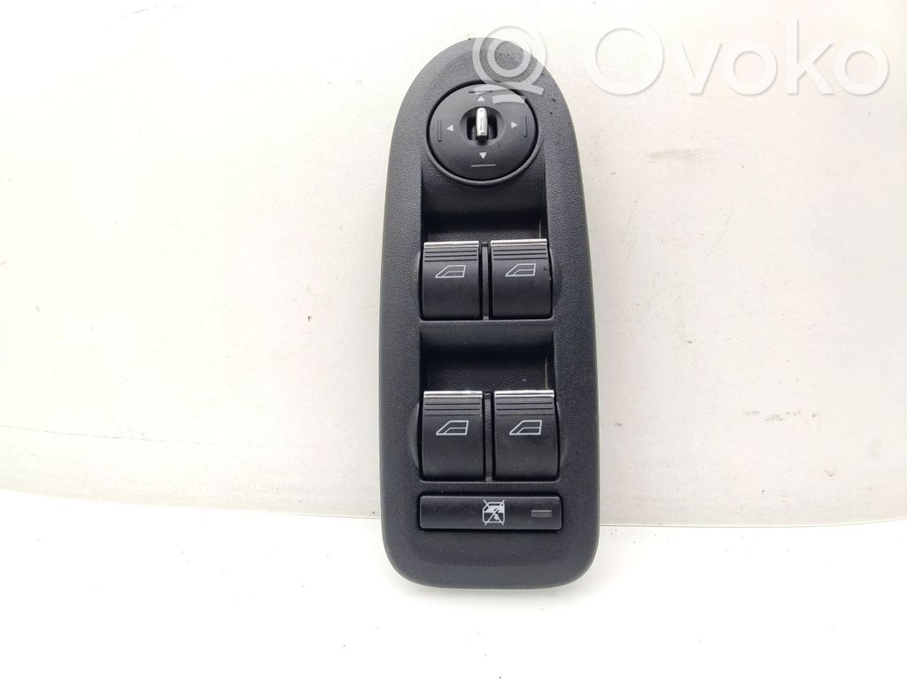 Ford Kuga I Electric window control switch 
