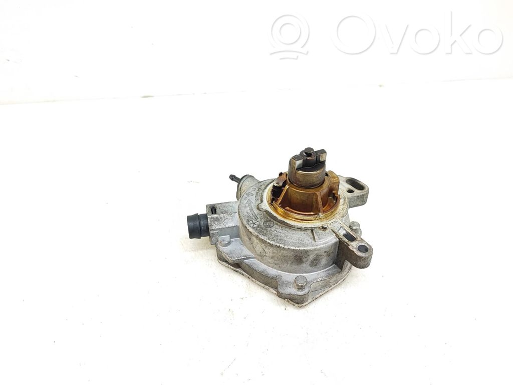 Ford Focus Vacuum pump 