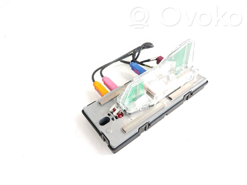 Volvo XC40 Antena (GPS antena) 