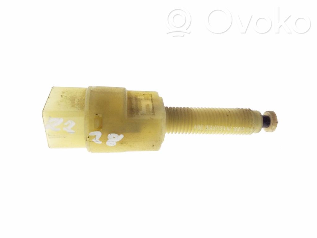 Volkswagen PASSAT B5 Sensor Bremspedal 