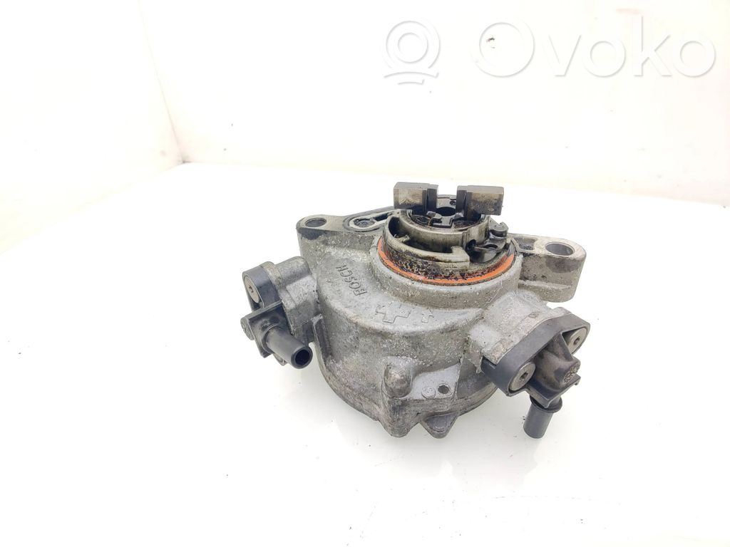 Peugeot 508 Vacuum pump 