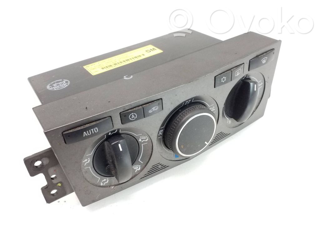 Opel Antara Climate control unit 