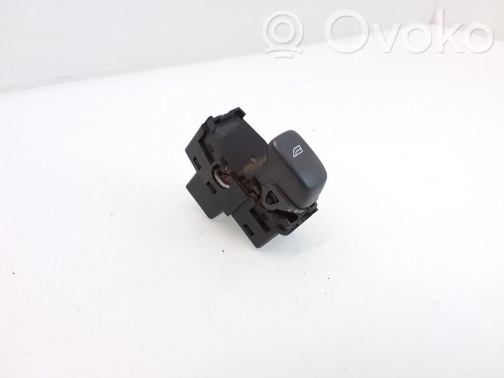 Volvo V70 Electric window control switch 