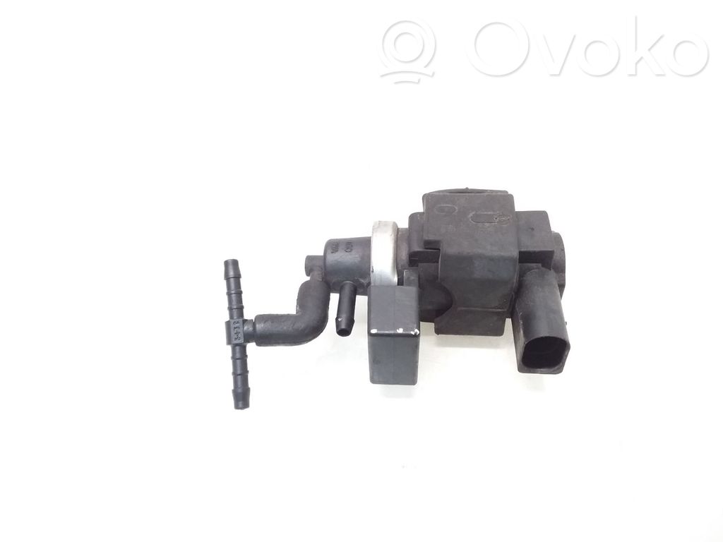 Audi A4 S4 B7 8E 8H Turbo solenoid valve 