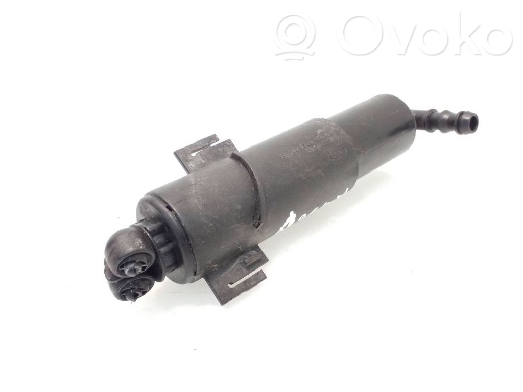Audi A5 8T 8F Dysza spryskiwacza lampy przedniej 
