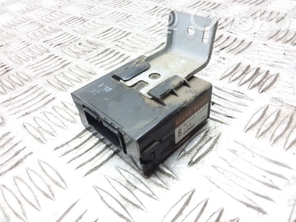 Toyota Corolla E120 E130 Door central lock control unit/module 