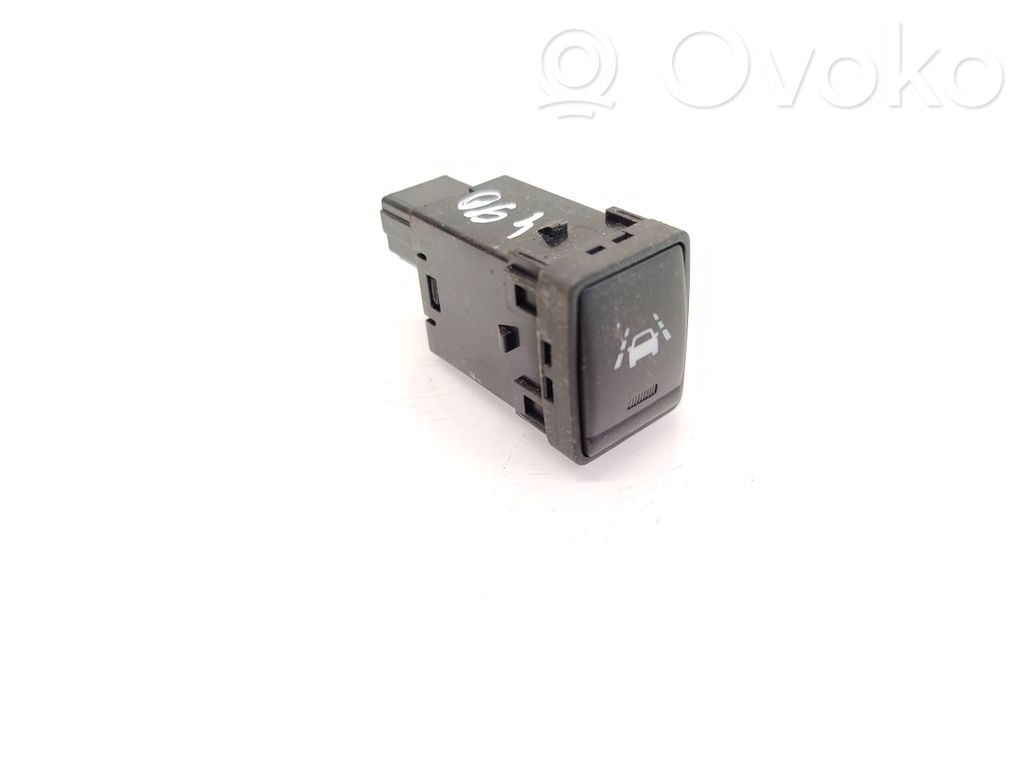 Nissan Qashqai Kiti jungtukai/ rankenėlės/ perjungėjai 