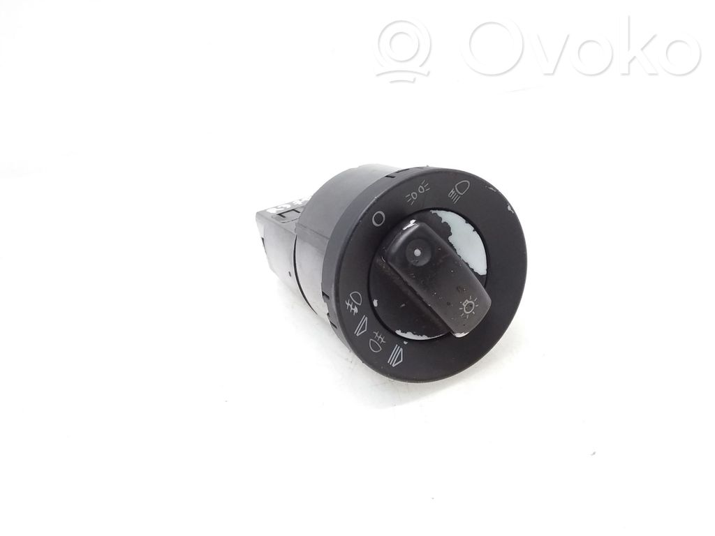 Audi A4 S4 B7 8E 8H Light switch 