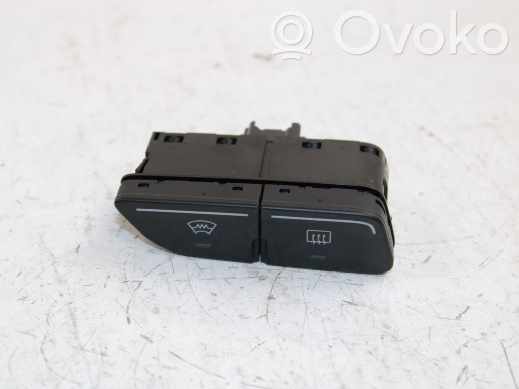 Ford C-MAX II Windscreen/window heater switch 