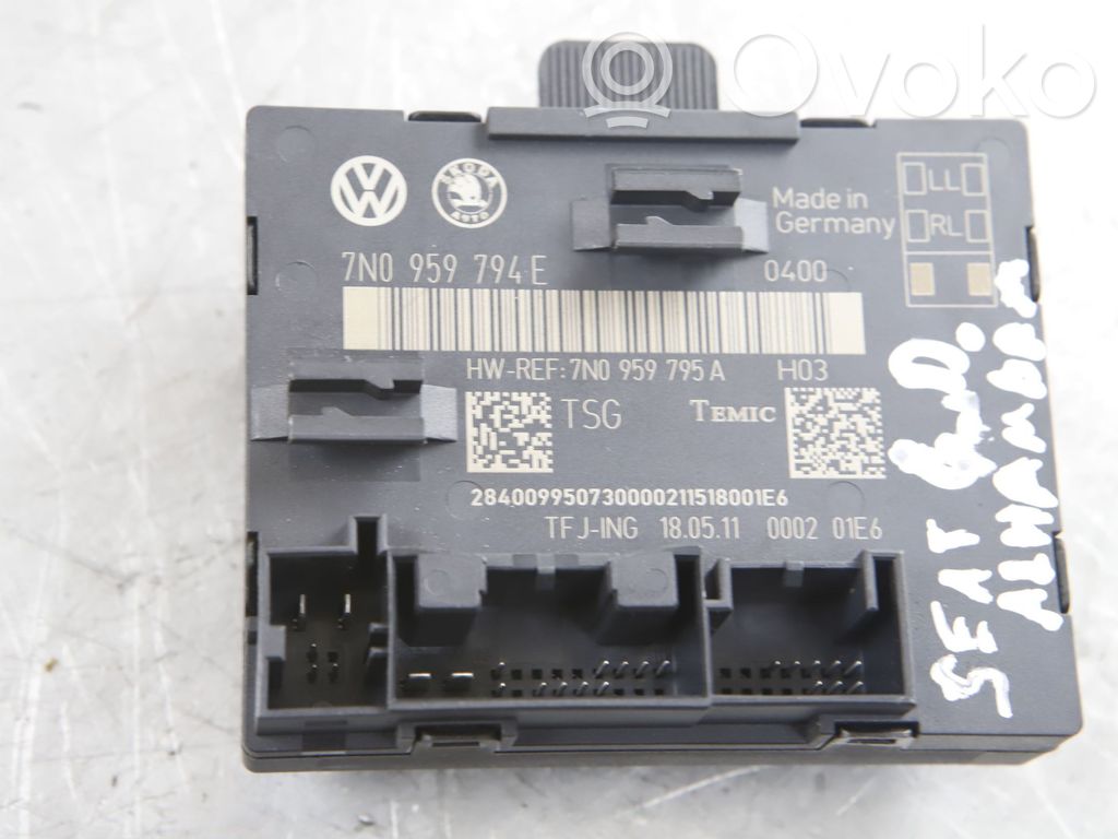 Seat Alhambra (Mk2) Door control unit/module 
