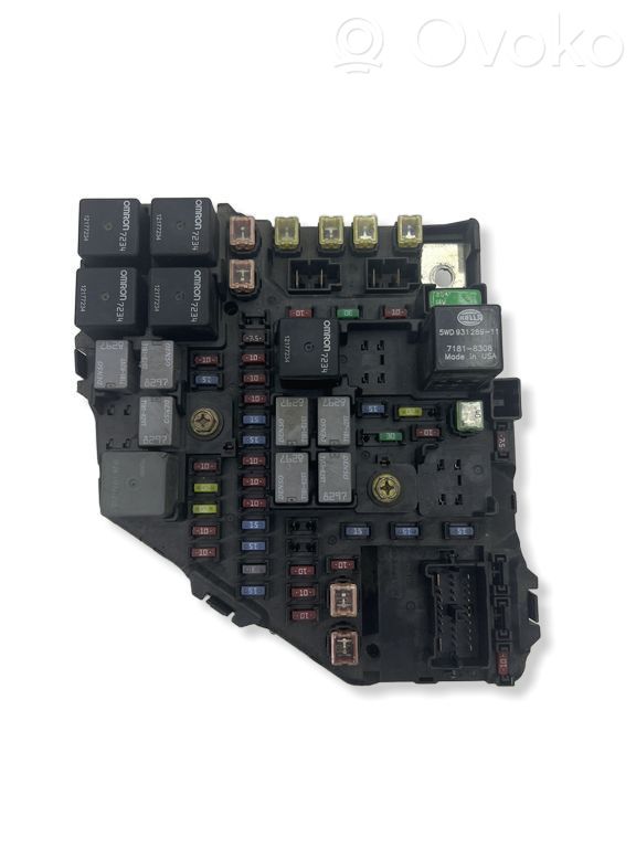 Cadillac CTS Fuse module 