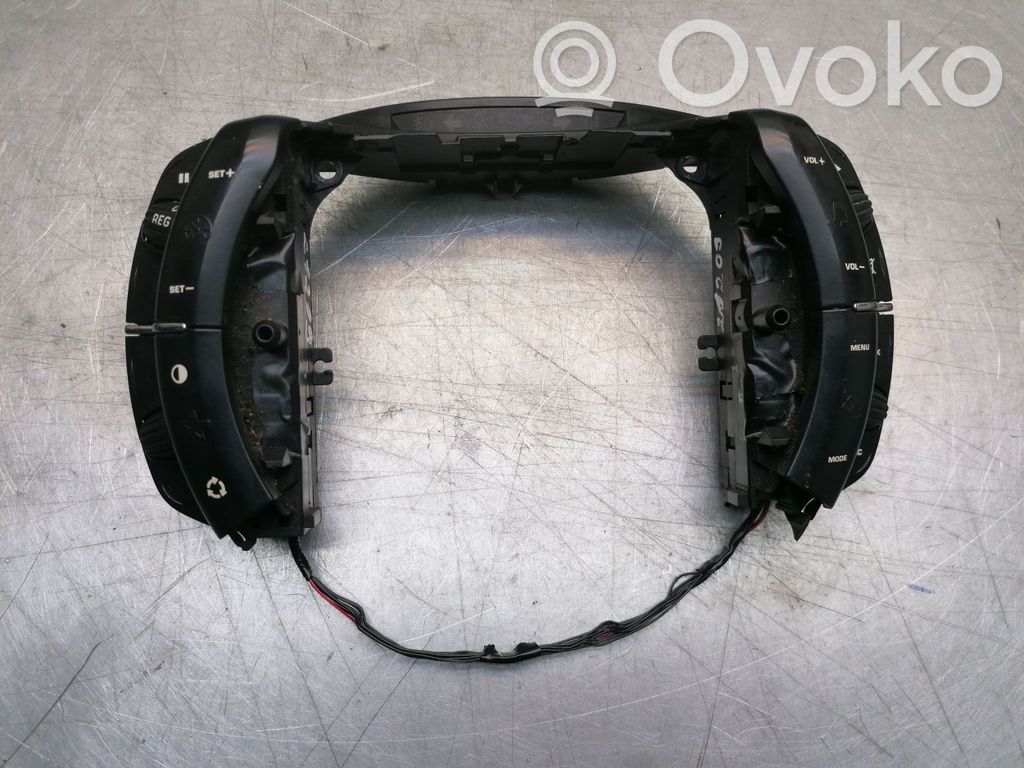 Citroen C4 I Steering wheel buttons/switches 