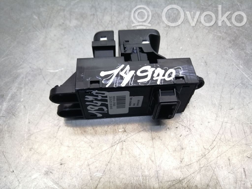 KIA Ceed Hand parking brake switch 
