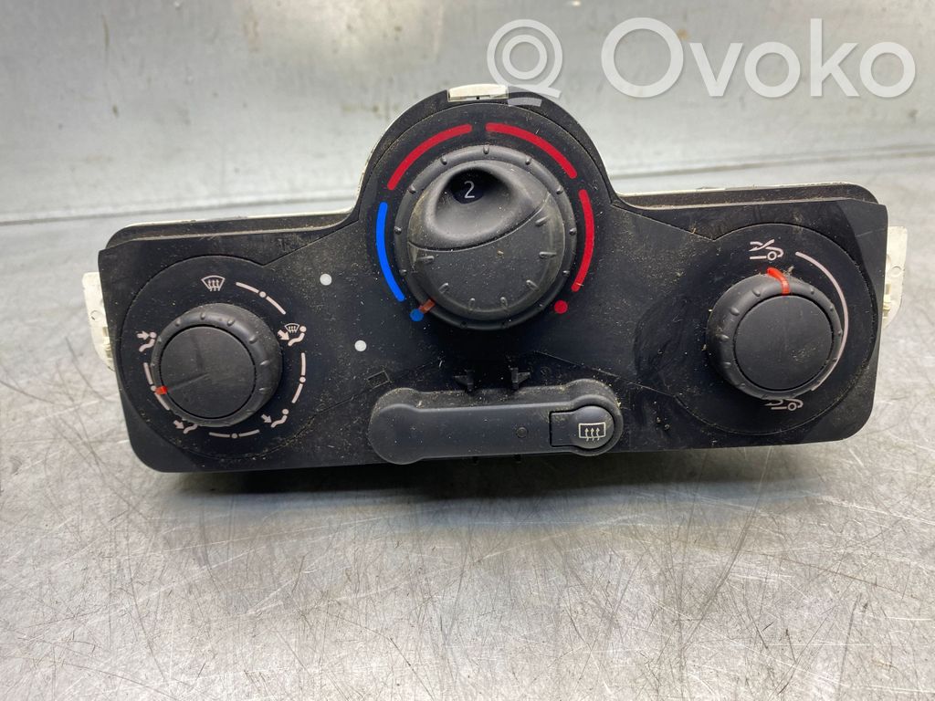 Renault Modus Climate control unit 