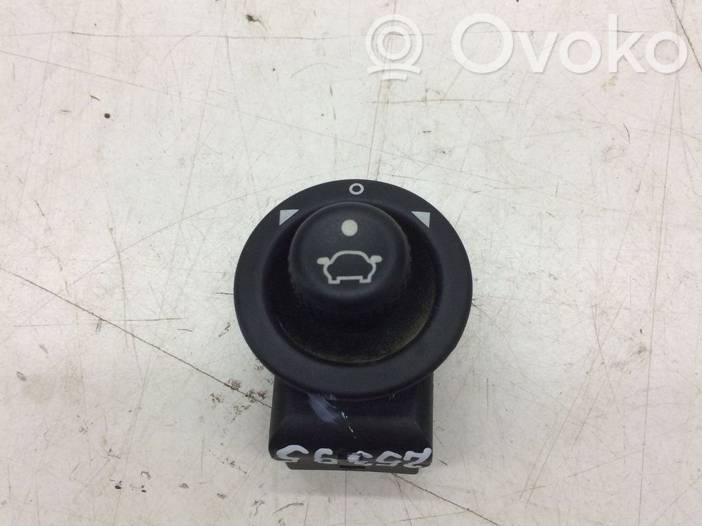 Ford Fiesta Wing mirror switch 