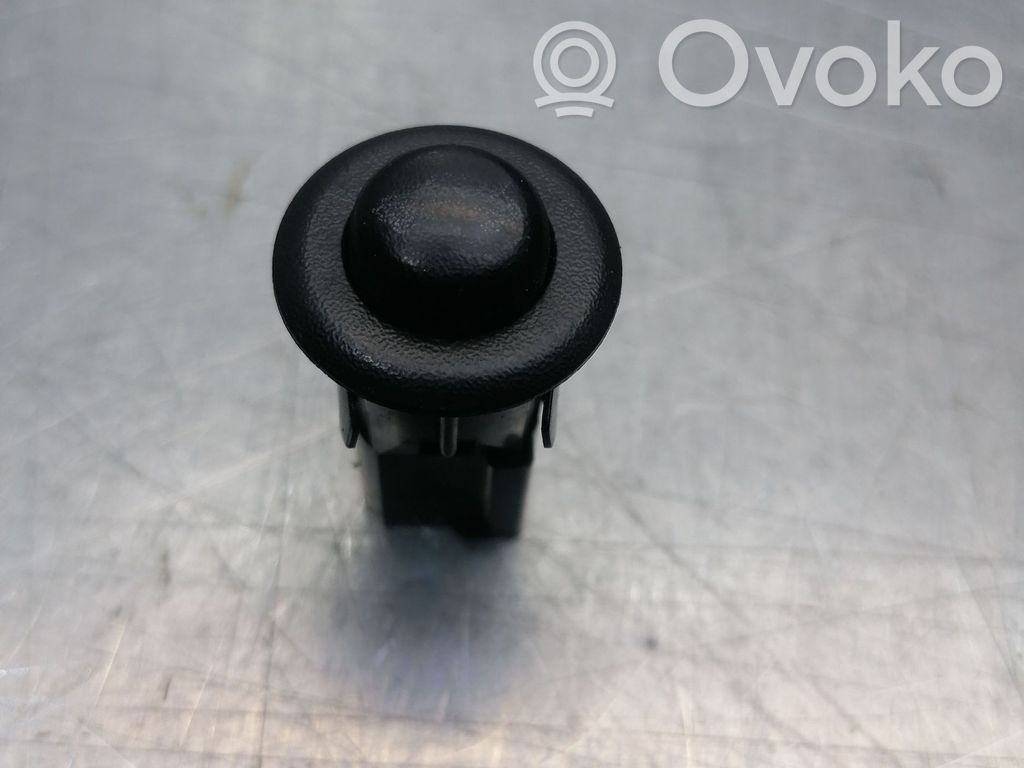 Chrysler Sebring (ST-22 - JR) Tailgate opening switch 