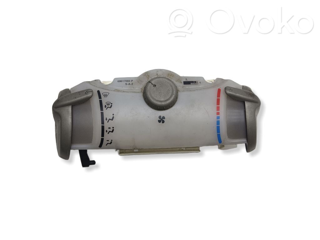 Toyota Aygo AB10 Climate control unit 