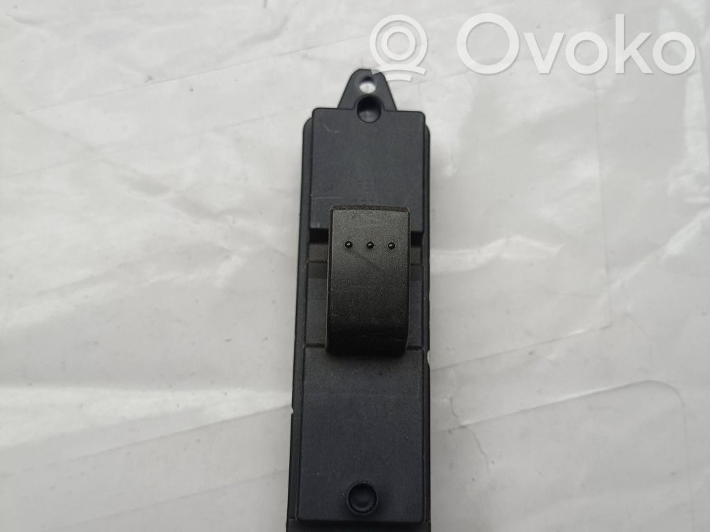 Mazda 3 I Electric window control switch 