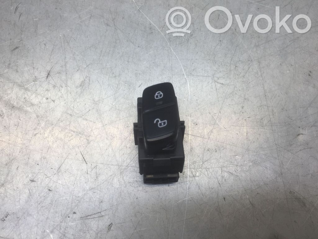 Volvo XC90 Central locking switch button 