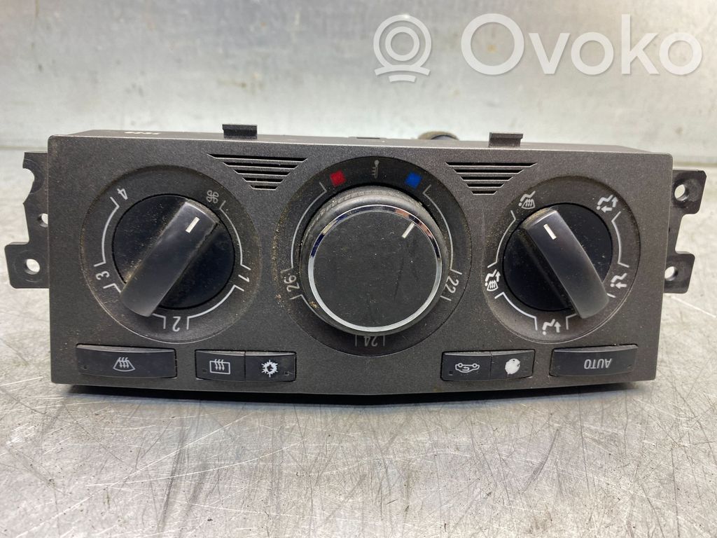 Opel Antara Climate control unit 