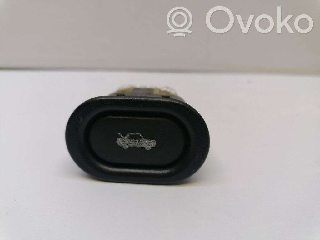 Saab 9-5 Tailgate opening switch 