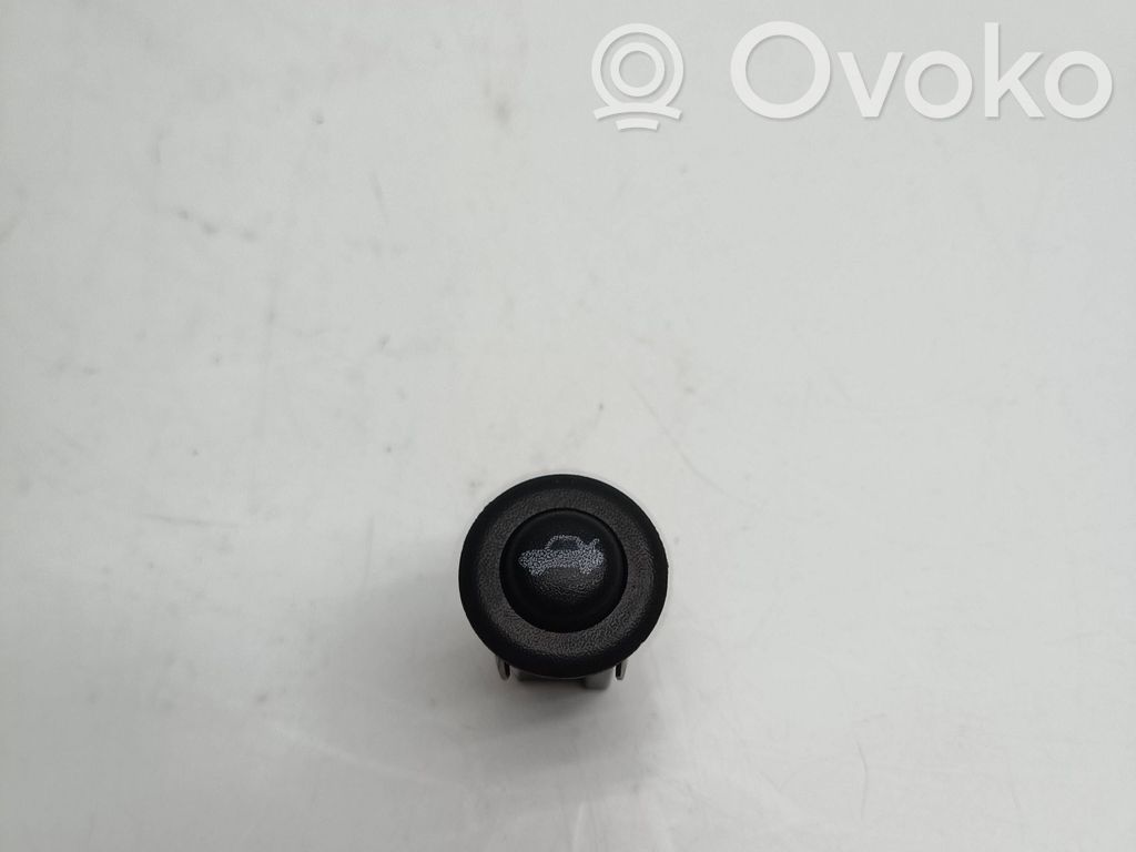 Chrysler 300 - 300C Tailgate opening switch 