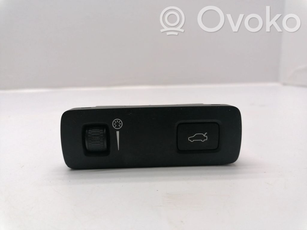 Volvo S90, V90 Tailgate opening switch 