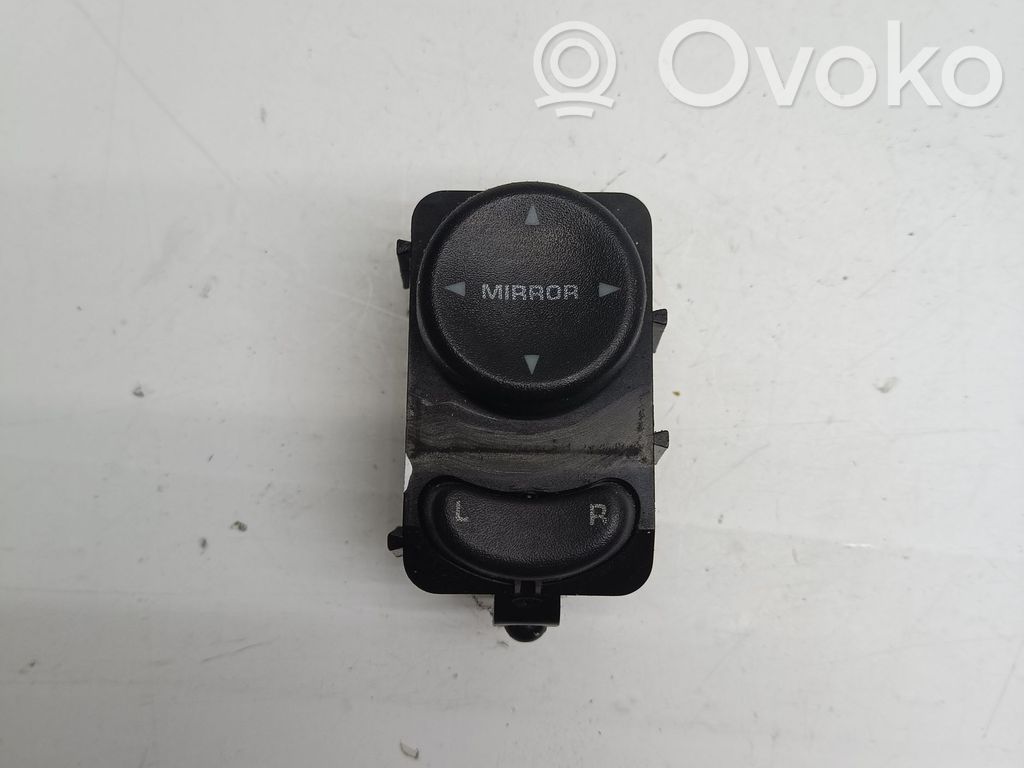 Dodge Caravan Wing mirror switch 