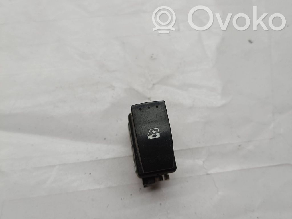 Renault Clio III Electric window control switch 