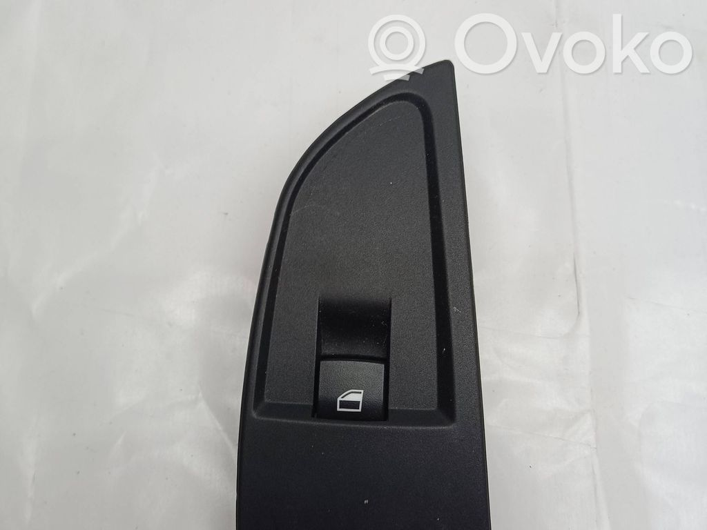 BMW i3 Electric window control switch 