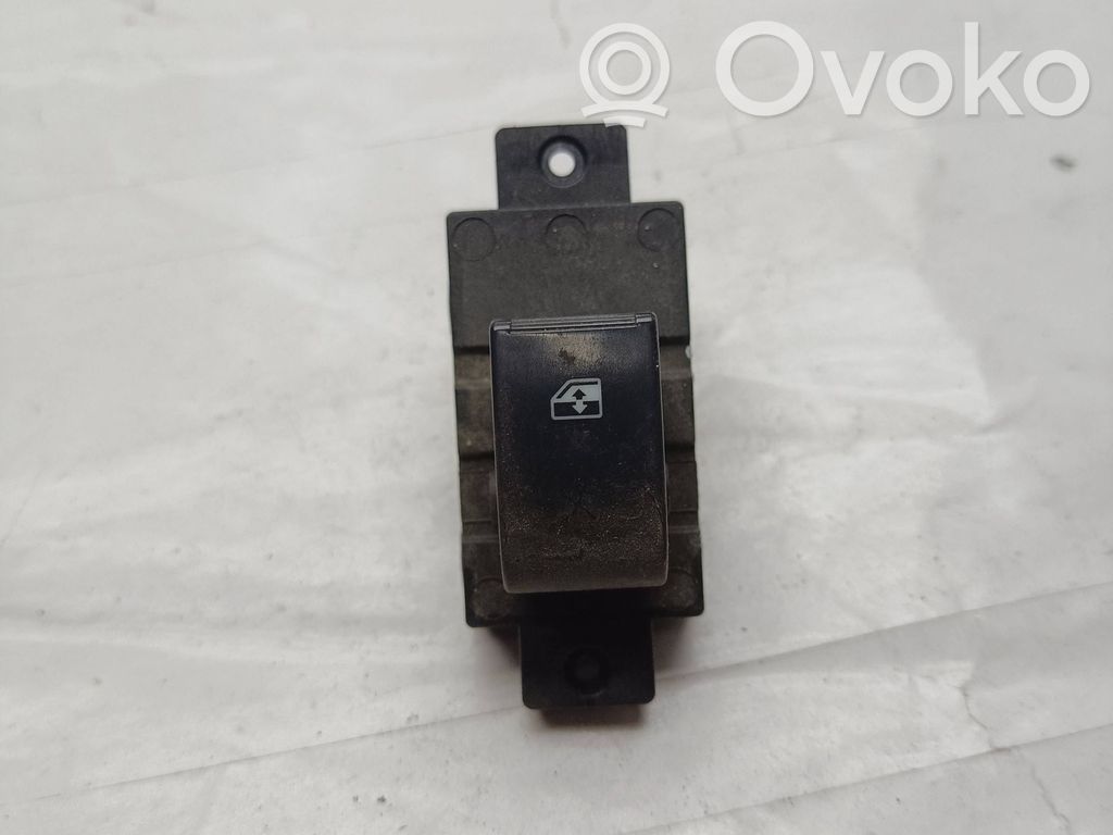 Opel Antara Electric window control switch 