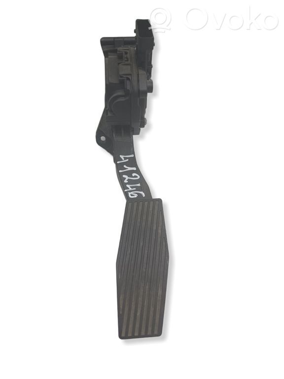 Opel Astra J Accelerator throttle pedal 