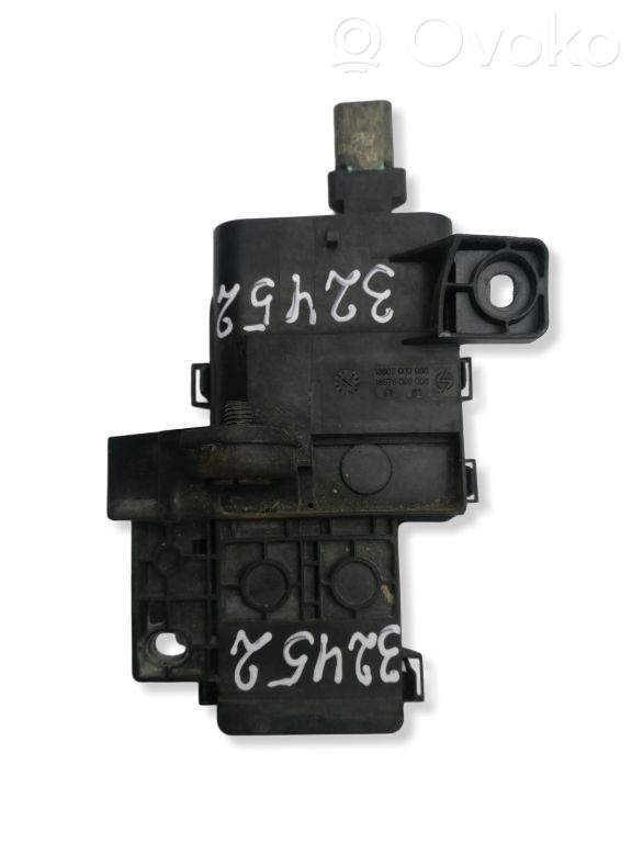 BMW 7 E65 E66 Current control relay 