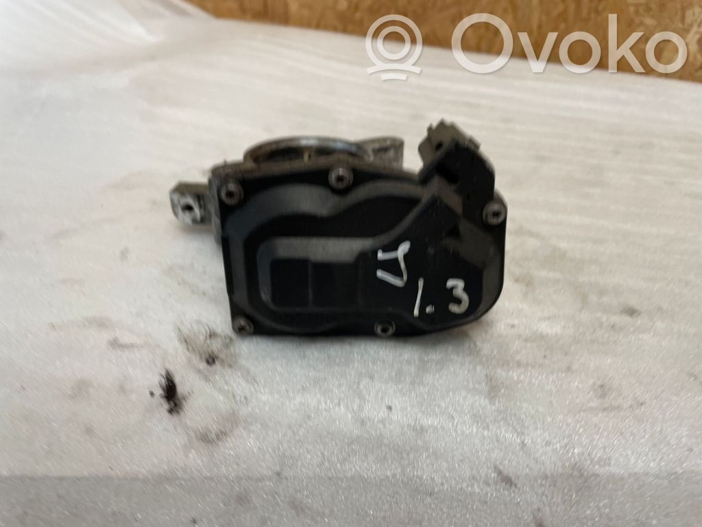 Opel Astra J Droselinė sklendė 