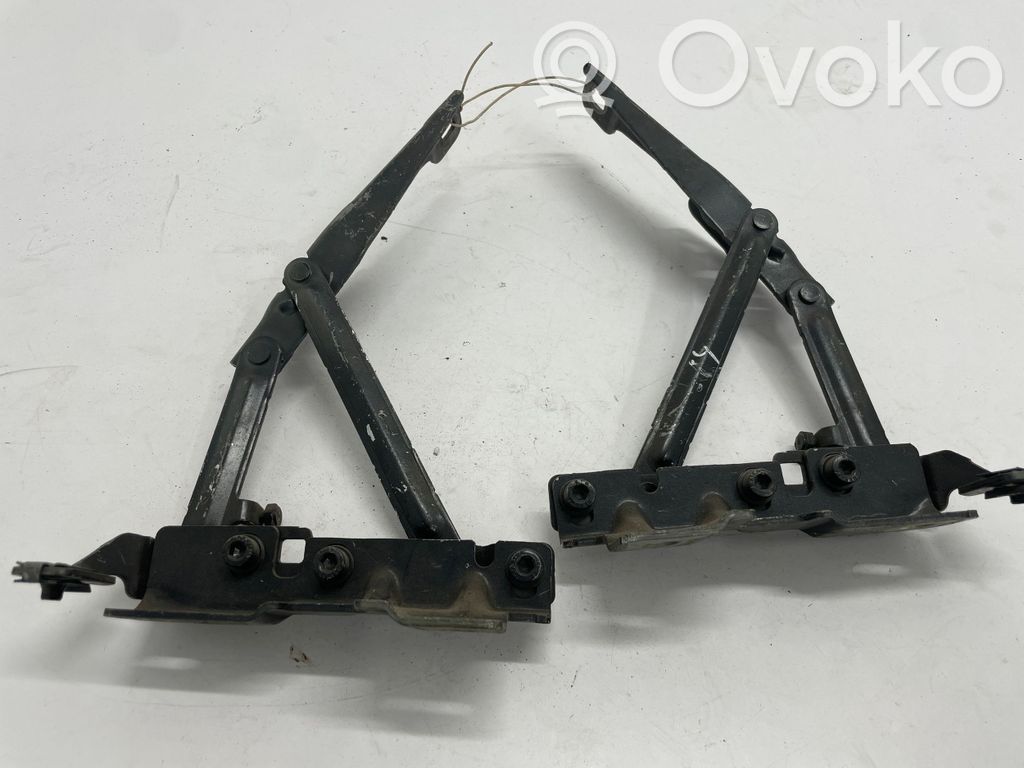 Opel Insignia A Konepellin saranat 