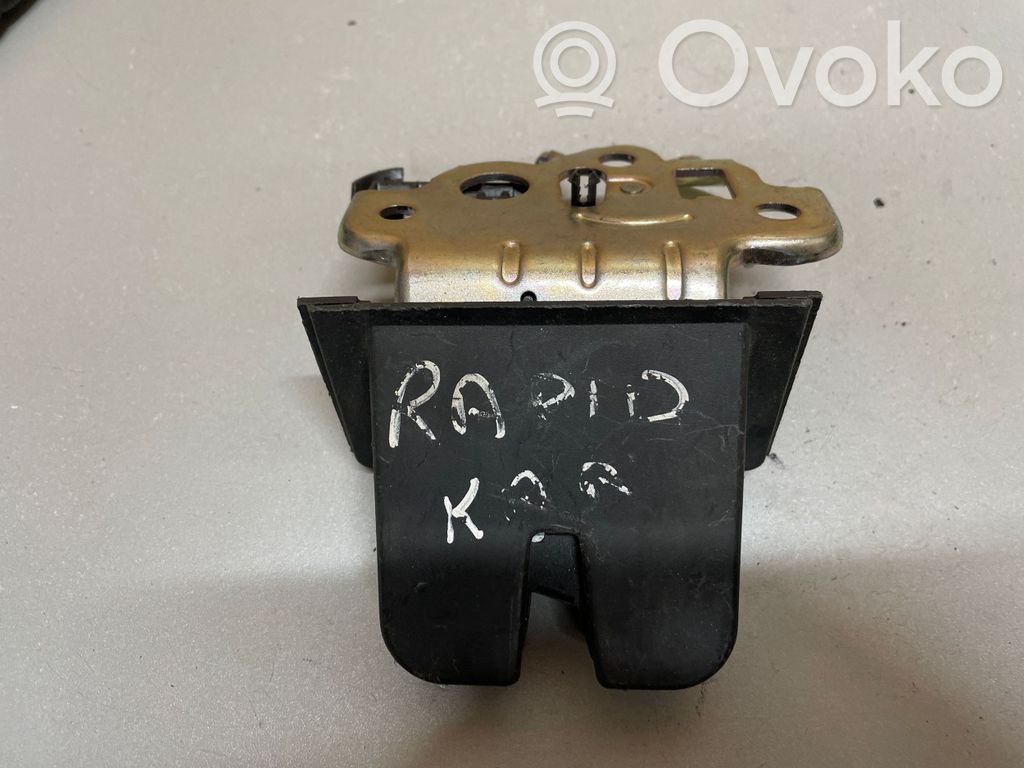 Skoda Rapid (NH) Bagāžnieks slēdzene 