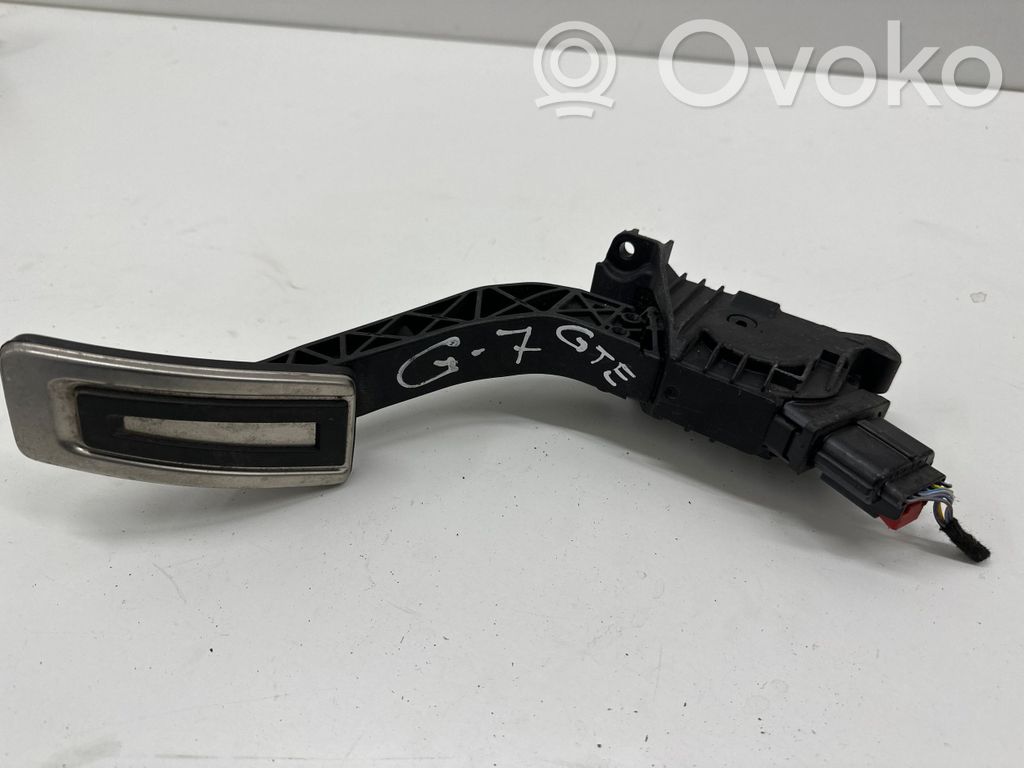Volkswagen Golf VII Accelerator throttle pedal 