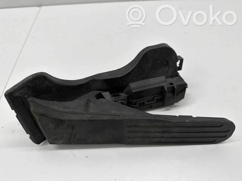 Volkswagen Golf VI Pedał gazu / przyspieszenia 