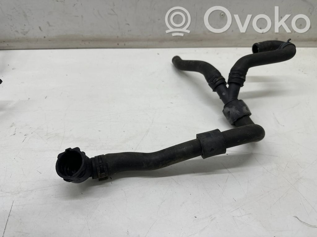 Engine coolant pipe/hose