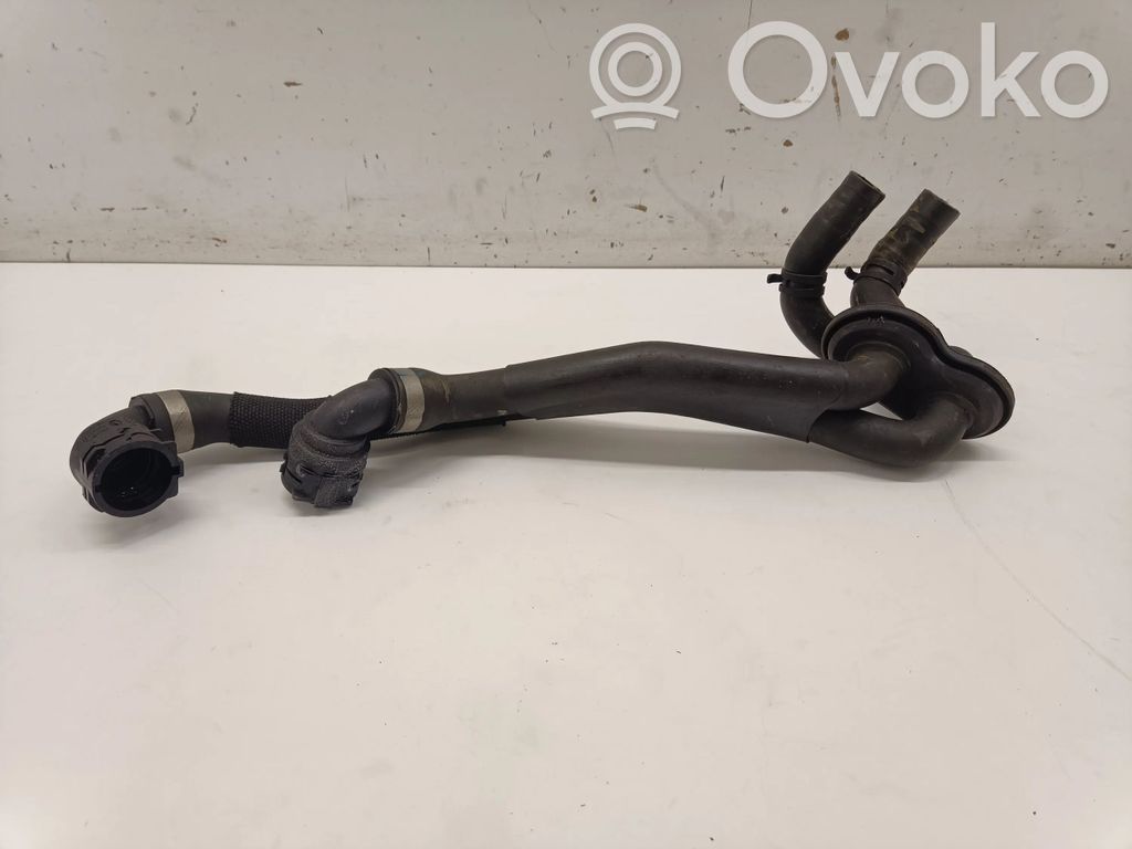 Engine coolant pipe/hose