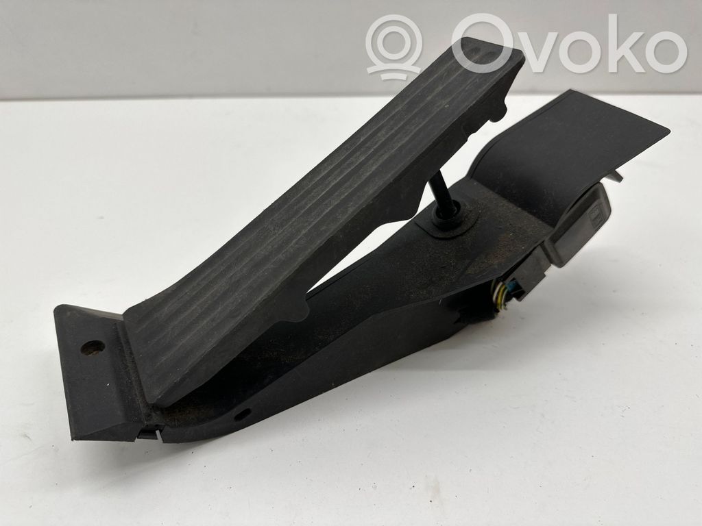 BMW X3 E83 Accelerator throttle pedal 