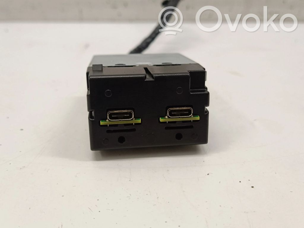 USB socket connector   31682676