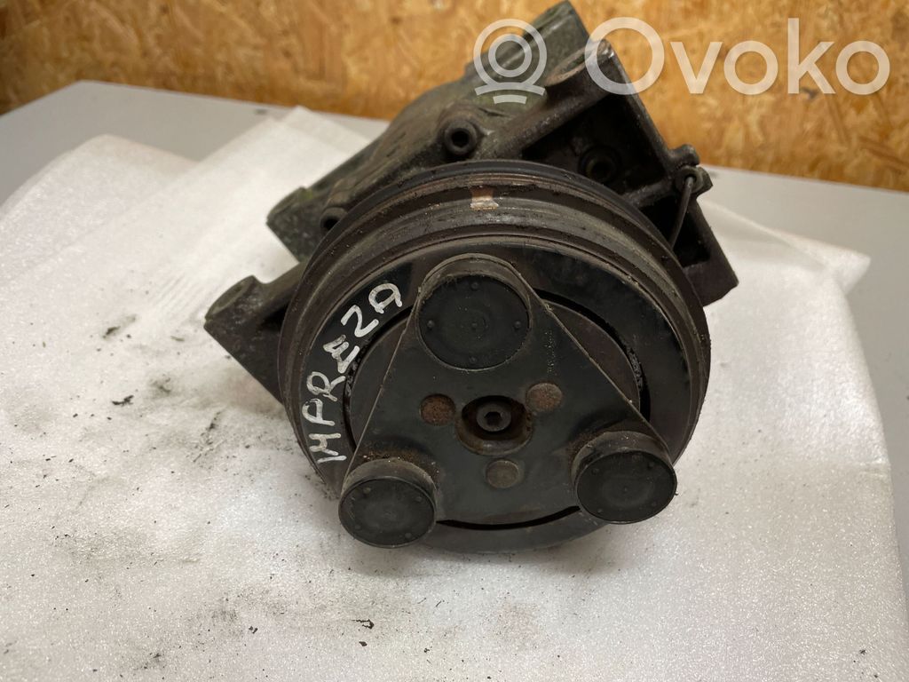 Nissan Note (E11) Ilmastointilaitteen kompressorin pumppu (A/C) 